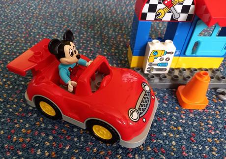 Lego duplo 10829 - mickeyho dílna.,