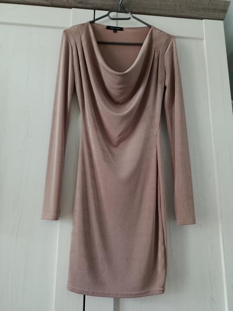 Elastické šaty, new look,s