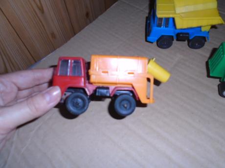 Retro auto traktor popelář náklaďák,