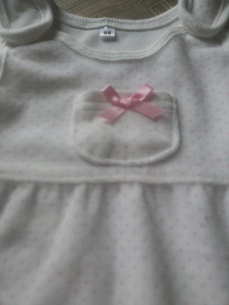 Šatičky pro holčičku, 68