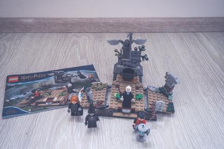 Lego 75965 voldemortův návrat,