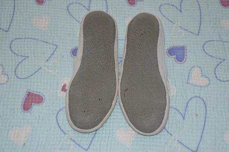 30 31 cvičky  bílé plátěnky, 30