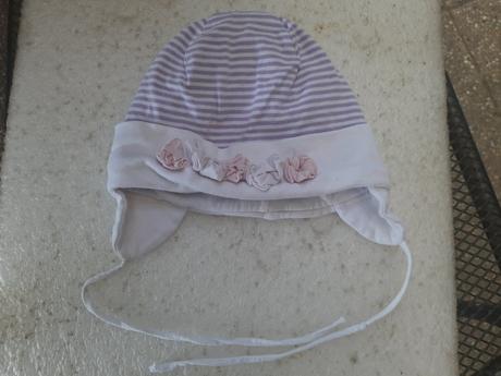 Dívčí čepice proužky, obvod 41 - 46 cm, pupill,86