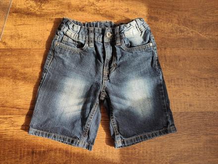 Džínové šortky, 128