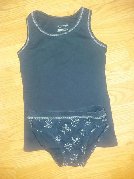 Souprava tílko+slipy vel. 110/116, lupilu,110