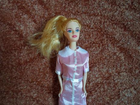 Panenka barbie sestřička,
