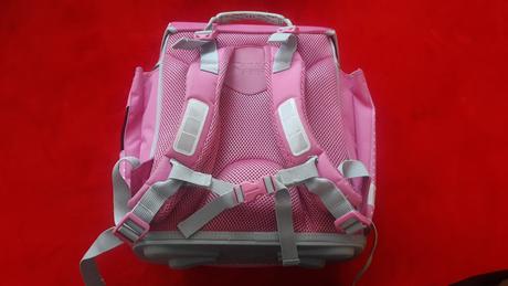 Aktovka still s jednorožcem, 