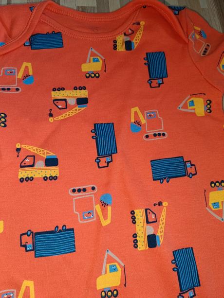 Oranžové body s traktory 86 george, george,86