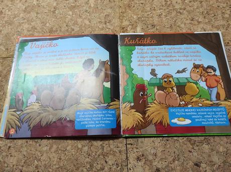 D/03 kniha slepice, kohout a kuřata,