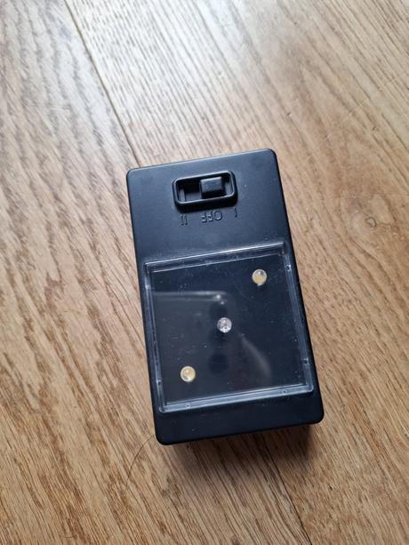 3d puzzle eiffelova věž světelná,