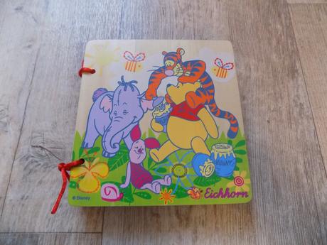 Dřevěná knížka medvídek pu, 