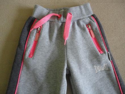 Značkové tepláky everlast, vel. 7/8 let, 122