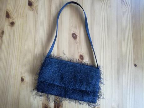 Společenské šaty + kabelka, 36