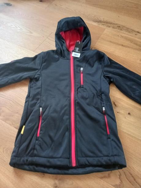 Nová softshellová bundička č.134/140, 134