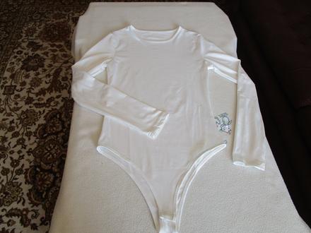Pěkné kvalitní elast. body, s podšívkou, v.xs-s, xs