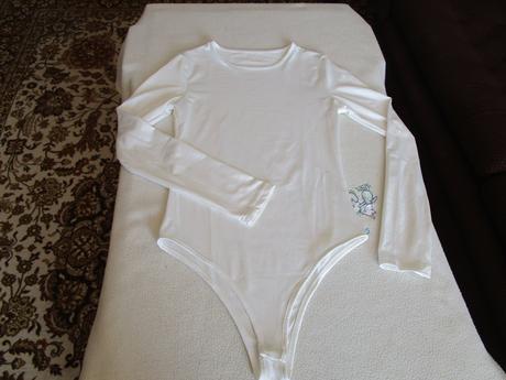 Pěkné kvalitní elast. body, s podšívkou, v.xs-s, xs