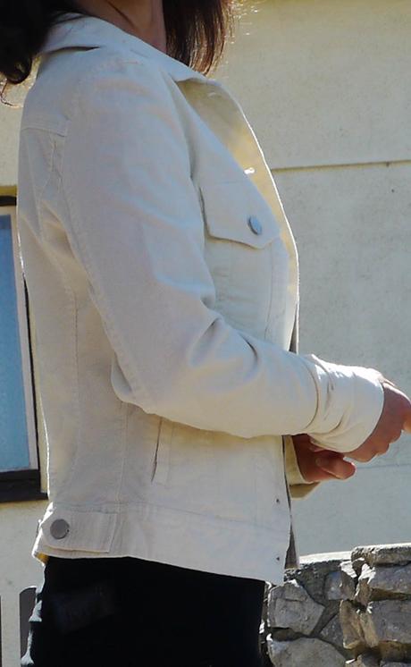 Manzestrova kremove bila bundicka, mango,s