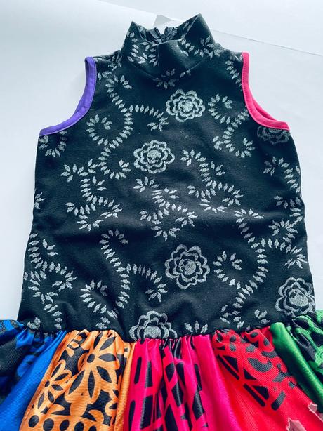 An11/ kostym monster high - v.cca 128,