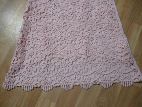 Krásné šaty s krajkou vel. s-m pro maminy, m