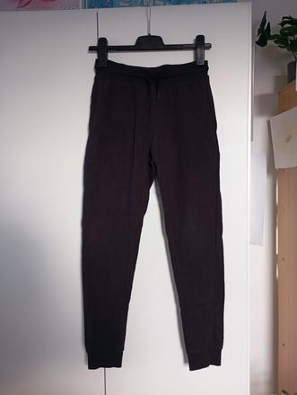 Klasické černé tepláky, pepco,152