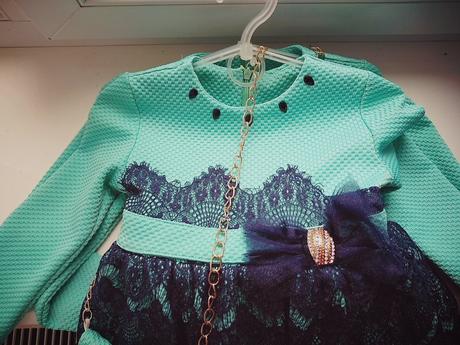 Slavnostní šatičky vel. 92 a 98, 92