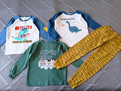 Dětský set / pyžamo, 9 let, 134
