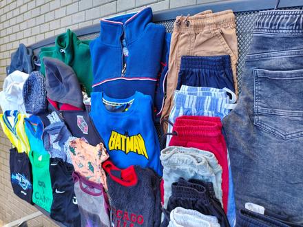 Balík 25ks jaro-léto-podzim 122-134 chlapec, 122–134