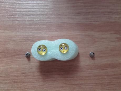 Náušnice emotikon vytreštené oči,