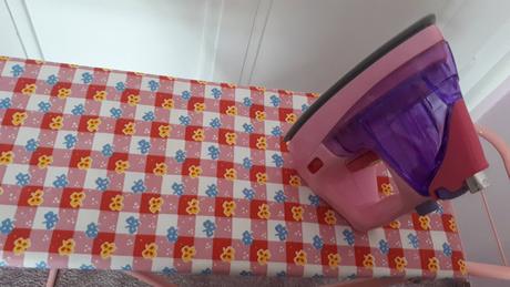 Dětské žehlící prkno se žehličkou,