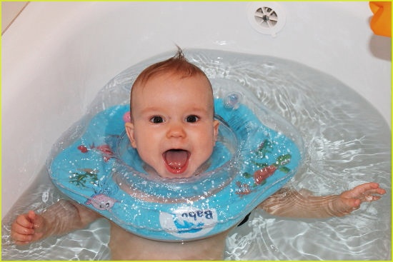 Vaničkové plavání - baby ring, máte zkušenost?