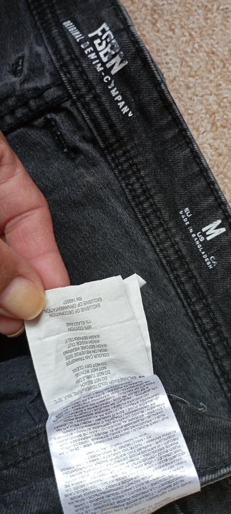 Šortky zn."fsbn" vel."m", m