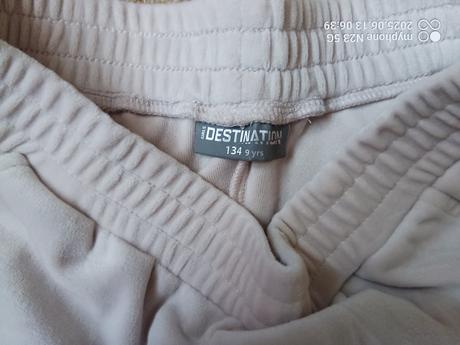 Šortky semiš zn."destination" vel."134", 134