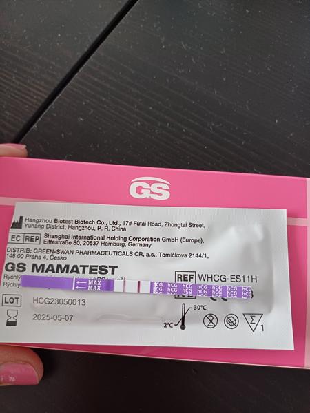 Je normální mít pozitivní test po potratu?