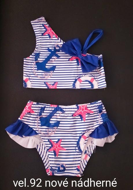 Nádherné plavky 92, 92