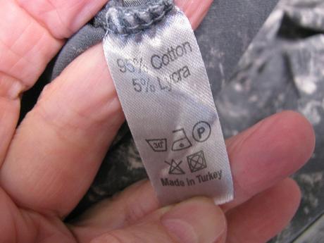 Letní šedé elastické tričko s pajetkami, 5xl