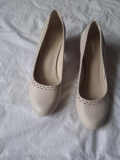 Béžové lodičky, graceland,39