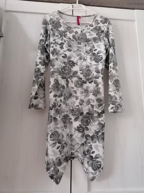 Květované šaty, s