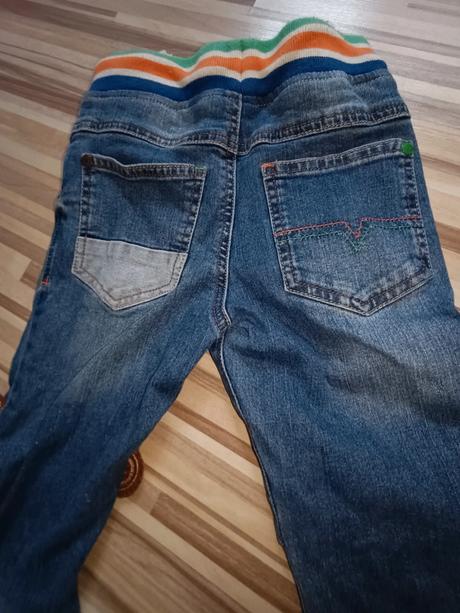 Rifle, džíny s opicí 116 next, next,116