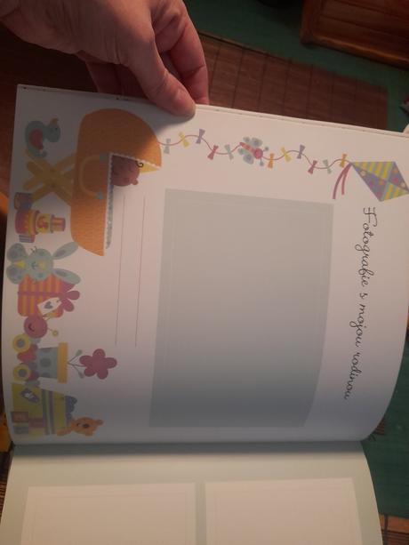 Kniha narodil sa chlapček,