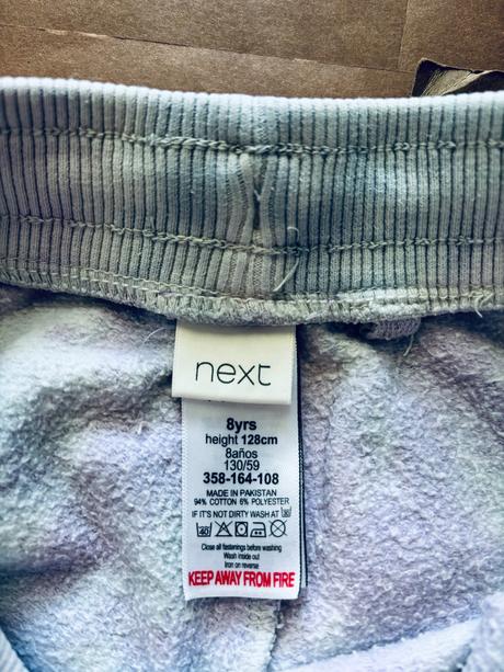 Kraťasy s trikem - v.8 let, next,128