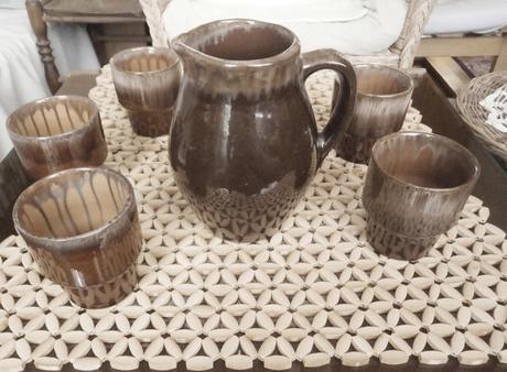 Souprava nápojová z keramiky, 