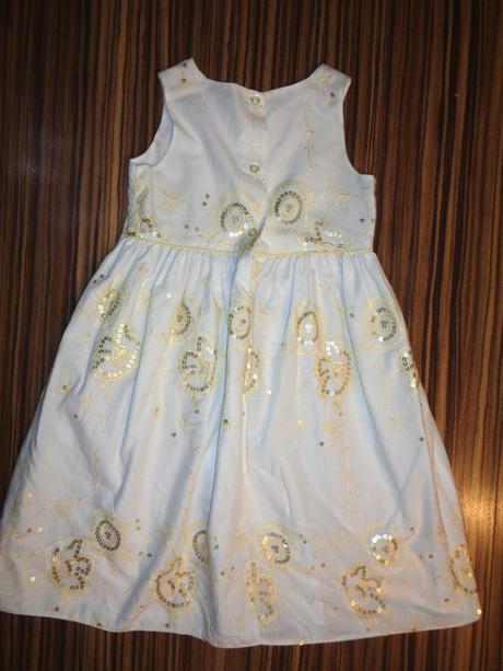 Luxusní bílozlaté vyšívané šaty, cherokee,116