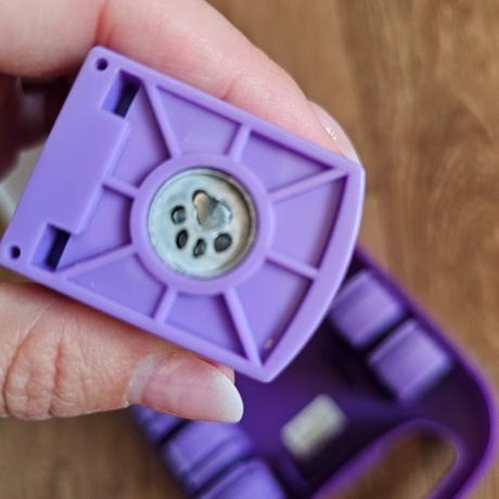 Crelando sada děrovaček s různými motivy,