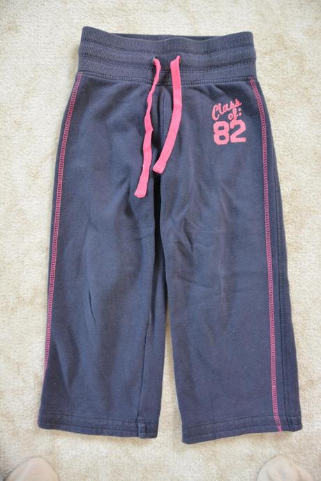 Tepláky 2-3 roky jednotlivě, next,98