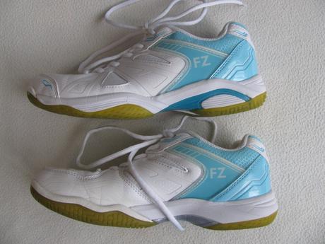 Sálová badmintonová sportovní obuv,