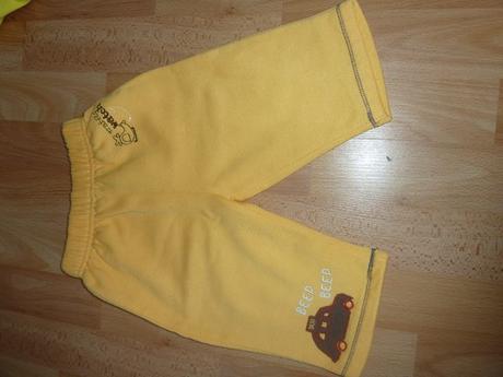 Tepláky s autíčkem, 74