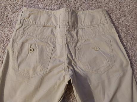 Béžové kalhoty, 146