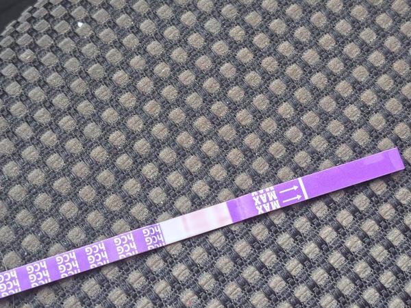 Jak rozumět nejasnému výsledku těhotenského testu?