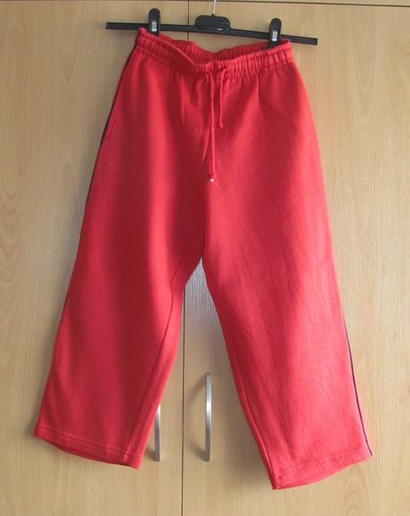 Červené tepláky, 128