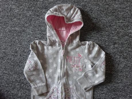 Overal dl.r. s puntíky a kapucí, vel. 92, f&f,92